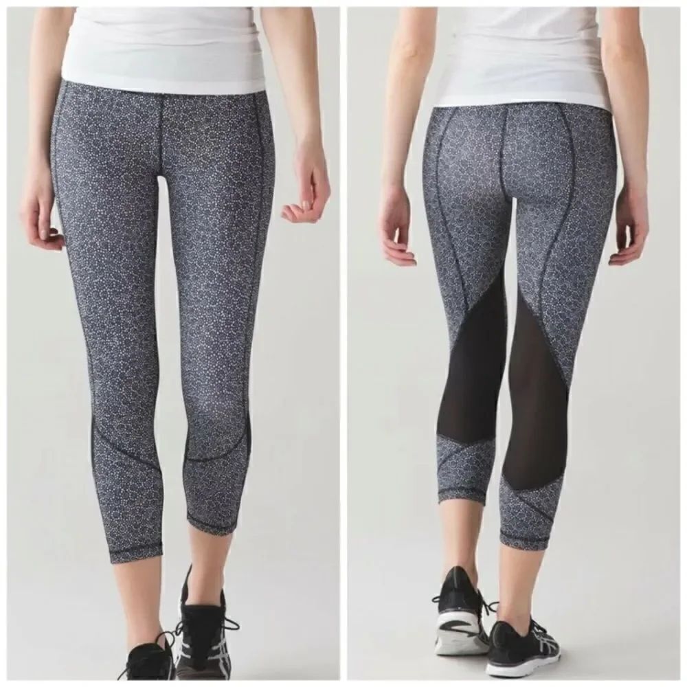 Lululemon Pace Rival Crop Freckle Flower Luxtreme 22" align wunder under Legging